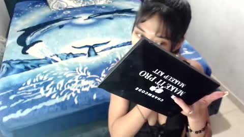 Snapshot of boyslatin493916 chatting on 01-06-26, 01:09 nikky and jeik online show from 01-06-26, 01:09