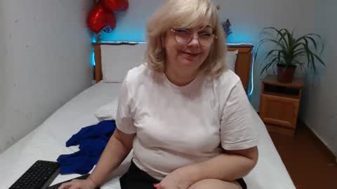 Snapshot of bozhenanude chatting on 02-20-25, 03:12 BozhenaNude online show from 02-20-25, 03:12