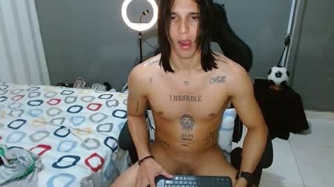 Snapshot of brad_wesley__ chatting on 01-28-25, 06:49 Brad online show from 01-28-25, 06:49