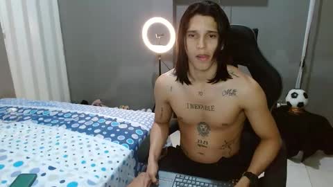 Snapshot of brad_wesley__ chatting on 01-31-25, 05:51 Brad online show from 01-31-25, 05:51