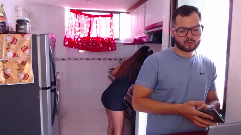 Snapshot of bradandjenn chatting on 01-18-25, 03:16 Your favorite couple and the best butt on Chatur online show from 01-18-25, 03:16