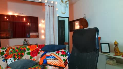 Snapshot of bradley_martinez chatting on 02-02-25, 04:05 Bradley Martinez online show from 02-02-25, 04:05