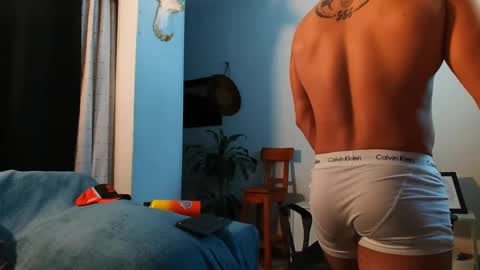 Snapshot of bradley_martinez chatting on 03-09-25, 12:10 Bradley Martinez online show from 03-09-25, 12:10