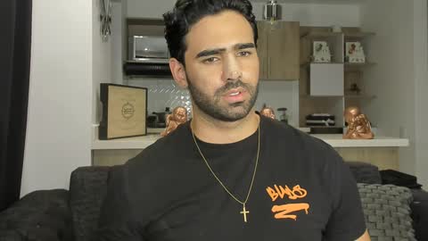 bradleymartin7 online show from 01-23-25, 02:02