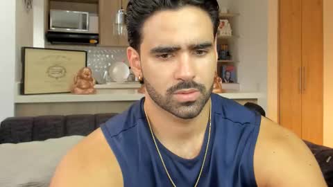 bradleymartin7 online show from 11-11-25, 09:37