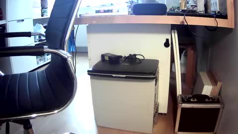 Snapshot of bram27370 chatting on 12-24-24, 12:44 bram27370 online show from 12-24-24, 12:44