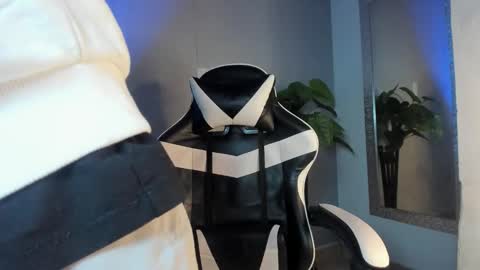 Brand  online show from 02-08-26, 11:35