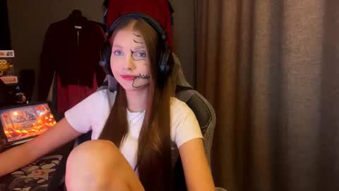 Alice online show from 10-31-25, 01:23