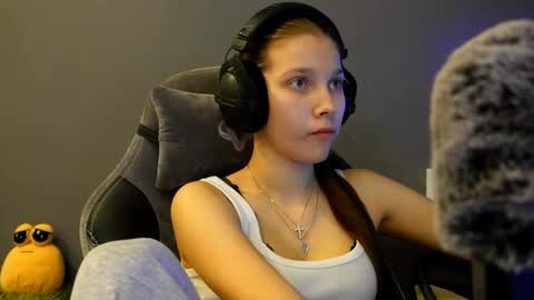 Alice online show from 12-22-25, 02:47