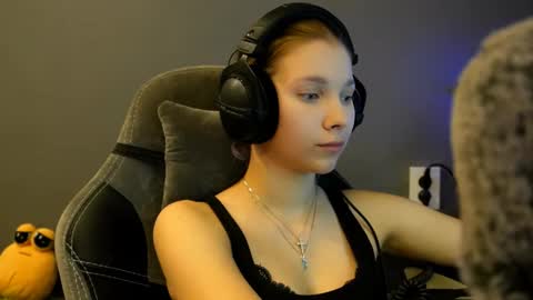 Alice online show from 01-09-26, 03:15