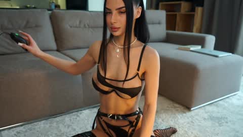 Snapshot of brandiloveee chatting on 03-04-25, 09:18 Brandi online show from 03-04-25, 09:18