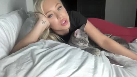 Skyyybanks online show from 05-01-26, 04:28