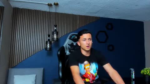 Snapshot of brandoncolee chatting on 01-19-25, 03:21 BrandonCole online show from 01-19-25, 03:21