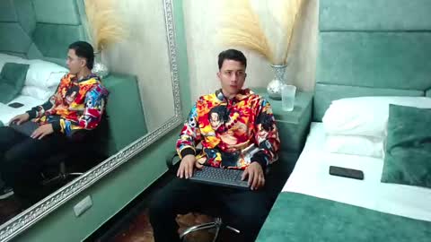 Snapshot of brandoncolee chatting on 02-01-25, 12:16 BrandonCole online show from 02-01-25, 12:16