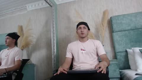 Snapshot of brandoncolee chatting on 02-03-25, 12:36 BrandonCole online show from 02-03-25, 12:36