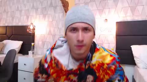 Snapshot of brandoncolee chatting on 02-08-25, 12:28 BrandonCole online show from 02-08-25, 12:28