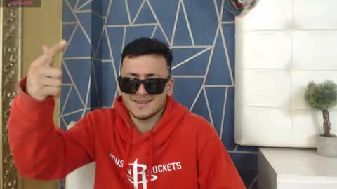 Snapshot of brandoncolee chatting on 02-17-25, 12:27 BrandonCole online show from 02-17-25, 12:27