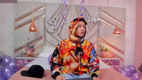 Snapshot of brandoncolee chatting on 02-18-25, 12:28 BrandonCole online show from 02-18-25, 12:28