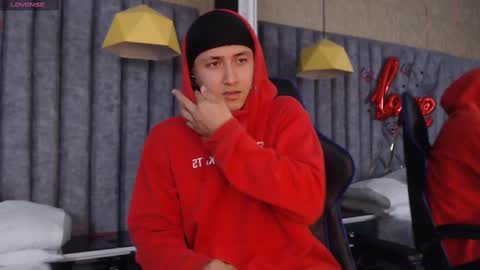 Snapshot of brandoncolee chatting on 02-19-25, 06:43 BrandonCole online show from 02-19-25, 06:43