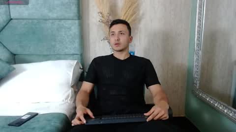 Snapshot of brandoncolee chatting on 02-27-25, 12:02 BrandonCole online show from 02-27-25, 12:02