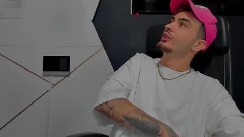 BrandonTateX online show from 12-23-25, 05:49