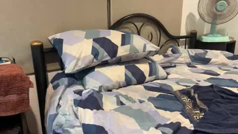 Daddy online show from 09-16-25, 01:34