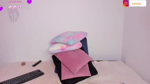 Snapshot of brandy_brow chatting on 11-01-25, 11:40 brandy Independent model online show from 11-01-25, 11:40