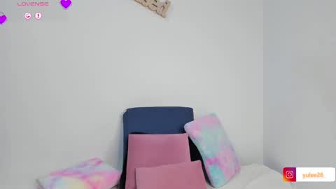 Snapshot of brandy_brow chatting on 11-21-25, 01:04 brandy Independent model online show from 11-21-25, 01:04