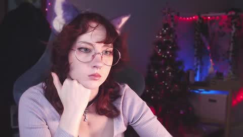 Snapshot of brandy_queen chatting on 12-15-24, 02:48 Aurorabut ur dad just calls me Rory online show from 12-15-24, 02:48