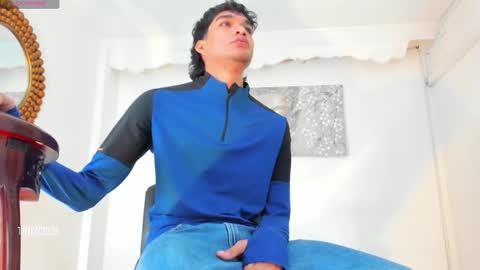 Snapshot of branmonter_xxx_big chatting on 02-25-26, 03:49 branmonter_xxx_big online show from 02-25-26, 03:49