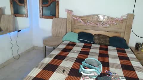 Snapshot of bratz_glloe chatting on 01-12-26, 02:28 bratz_glloe online show from 01-12-26, 02:28