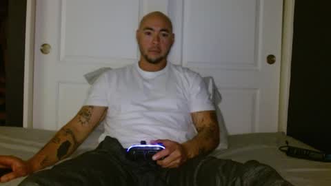 Snapshot of breadcrumbsss chatting on 03-26-26, 05:02 Breadcrumbsss online show from 03-26-26, 05:02