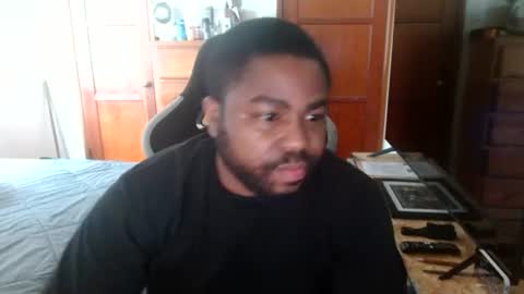 Snapshot of breadw1nnah chatting on 06-19-26, 05:06 Breadw1nnah online show from 06-19-26, 05:06
