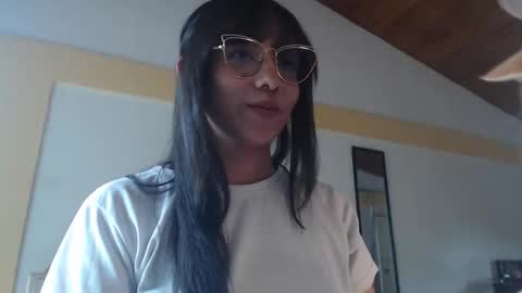 Snapshot of breakfastwithtiffanys chatting on 11-24-25, 04:40 breakfastwithtiffanys online show from 11-24-25, 04:40