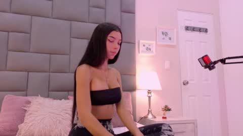 Snapshot of bree_watson chatting on 02-13-25, 12:00 Bree online show from 02-13-25, 12:00