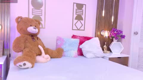 Bree  online show from 03-10-26, 01:38