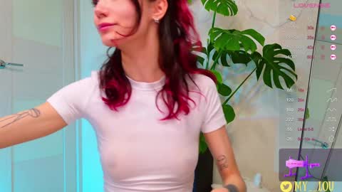 Ashley Dolce and Lou online show from 03-10-25, 06:23