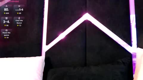 Zeline online show from 12-15-25, 06:01