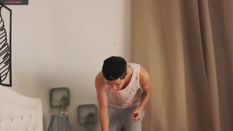 Snapshot of brell_line chatting on 02-11-25, 04:46 Brelland online show from 02-11-25, 04:46