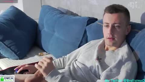 Snapshot of brell_line chatting on 09-30-25, 08:30 Brelland online show from 09-30-25, 08:30