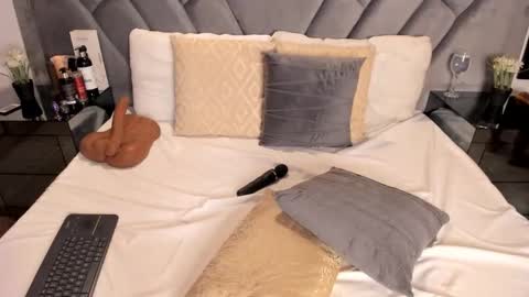 Snapshot of brenda_nova18 chatting on 02-24-26, 09:57 Brenda online show from 02-24-26, 09:57