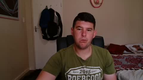 Snapshot of brendansexyboy098754 chatting on 04-26-26, 05:49 ask me lol online show from 04-26-26, 05:49