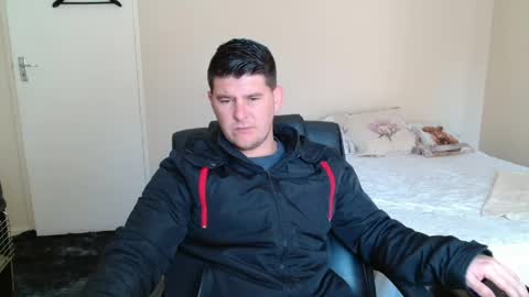 Snapshot of brendansexyboy098754 chatting on 05-23-26, 09:57 ask me lol online show from 05-23-26, 09:57