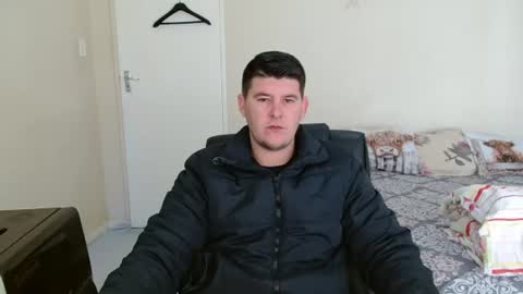 Snapshot of brendansexyboy098754 chatting on 07-04-26, 09:26 ask me lol online show from 07-04-26, 09:26