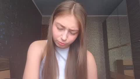 Mia   online show from 02-03-26, 07:46