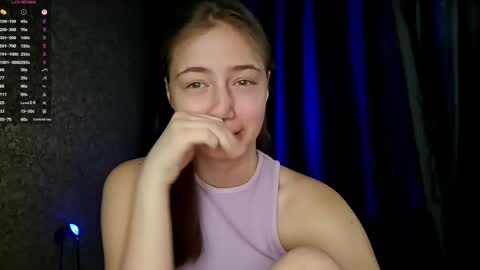 Snapshot of brendelle chatting on 05-10-26, 05:23 Mia online show from 05-10-26, 05:23
