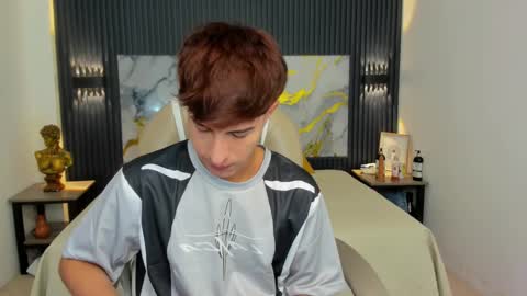 Esteban online show from 11-29-25, 03:09