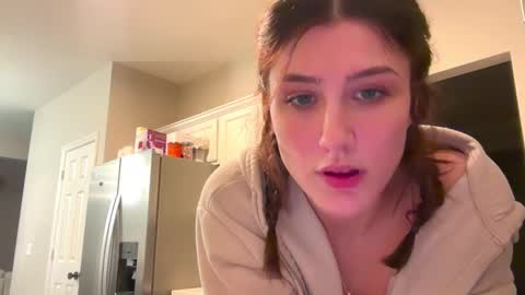 Brianna3 online show from 02-25-25, 06:58