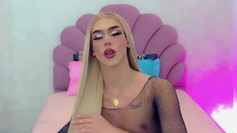 Snapshot of briana_sex32 chatting on 02-20-25, 06:50 BRIANA online show from 02-20-25, 06:50