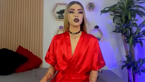 briana_white online show from 10-01-25, 05:30